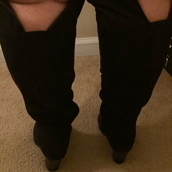 Boots - Picture 3 of 3